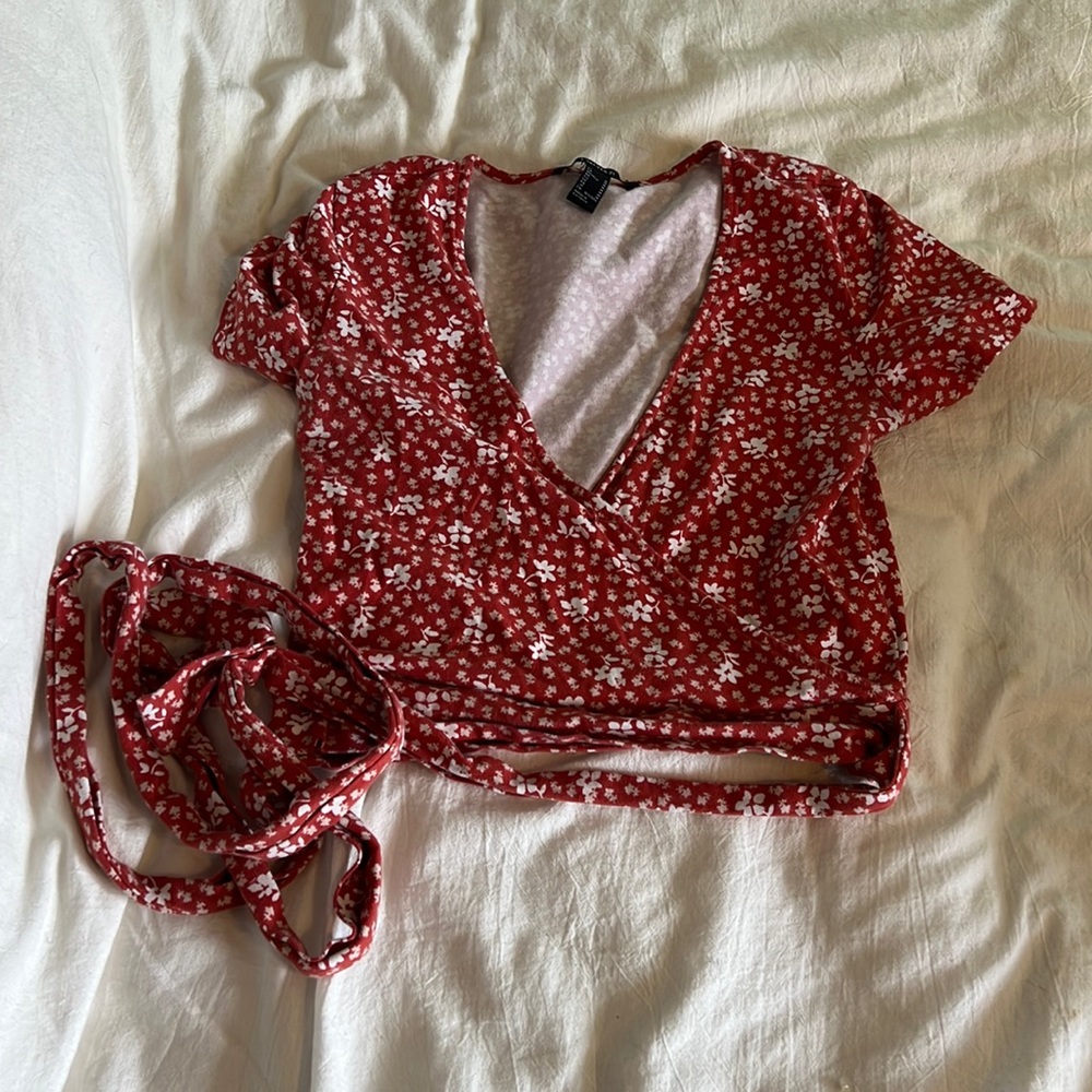 Forever 21 cropped top with tie
